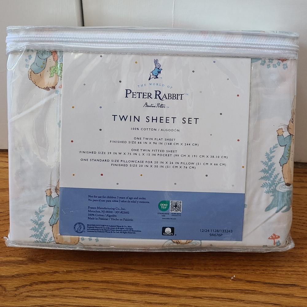 Peter Rabbit Blanket & Sheet Set 🥕 4 Piece Set - Picture 4 of 12
